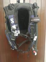 PRICE REDUCED! Scubapro BCD + integrated weights
