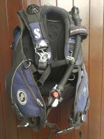 PRICE REDUCED! Scubapro BCD + integrated weights