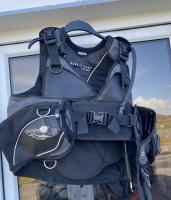 Aqualung soul i3 surelock II Womens BCD Size M Bla