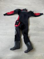 ND Voyager Womans + Fourth Element Undersuit